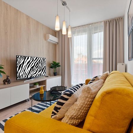 Lam Safari - Balcony - Ac - Free Parking Daire Bratislava Dış mekan fotoğraf