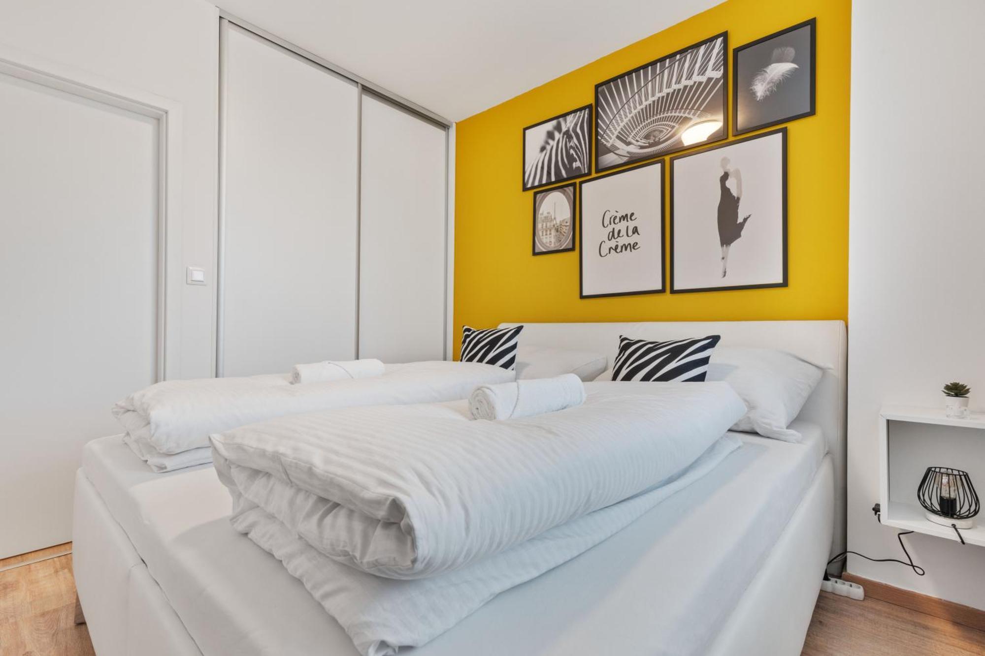 Lam Safari - Balcony - Ac - Free Parking Daire Bratislava Dış mekan fotoğraf