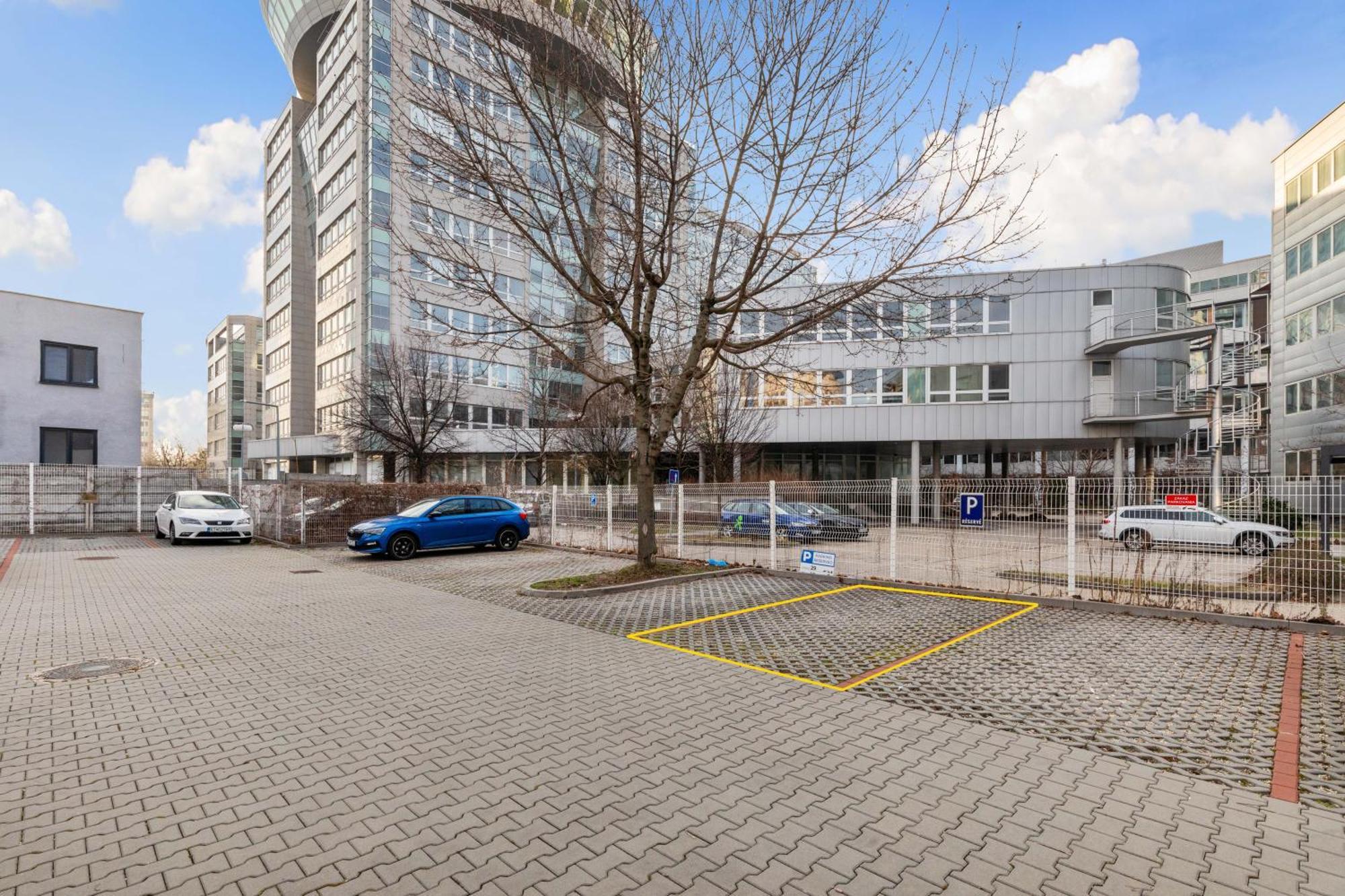 Lam Safari - Balcony - Ac - Free Parking Daire Bratislava Dış mekan fotoğraf