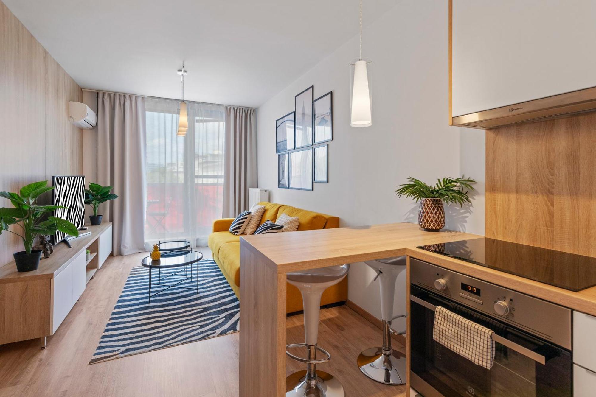 Lam Safari - Balcony - Ac - Free Parking Daire Bratislava Dış mekan fotoğraf